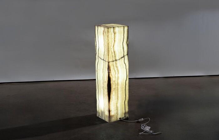 Onyx Lamp Pedestal, Square, Zebra White